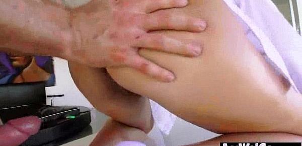  Hot Girl With Huge Boorty Get Nailed In Her Behind vid-20